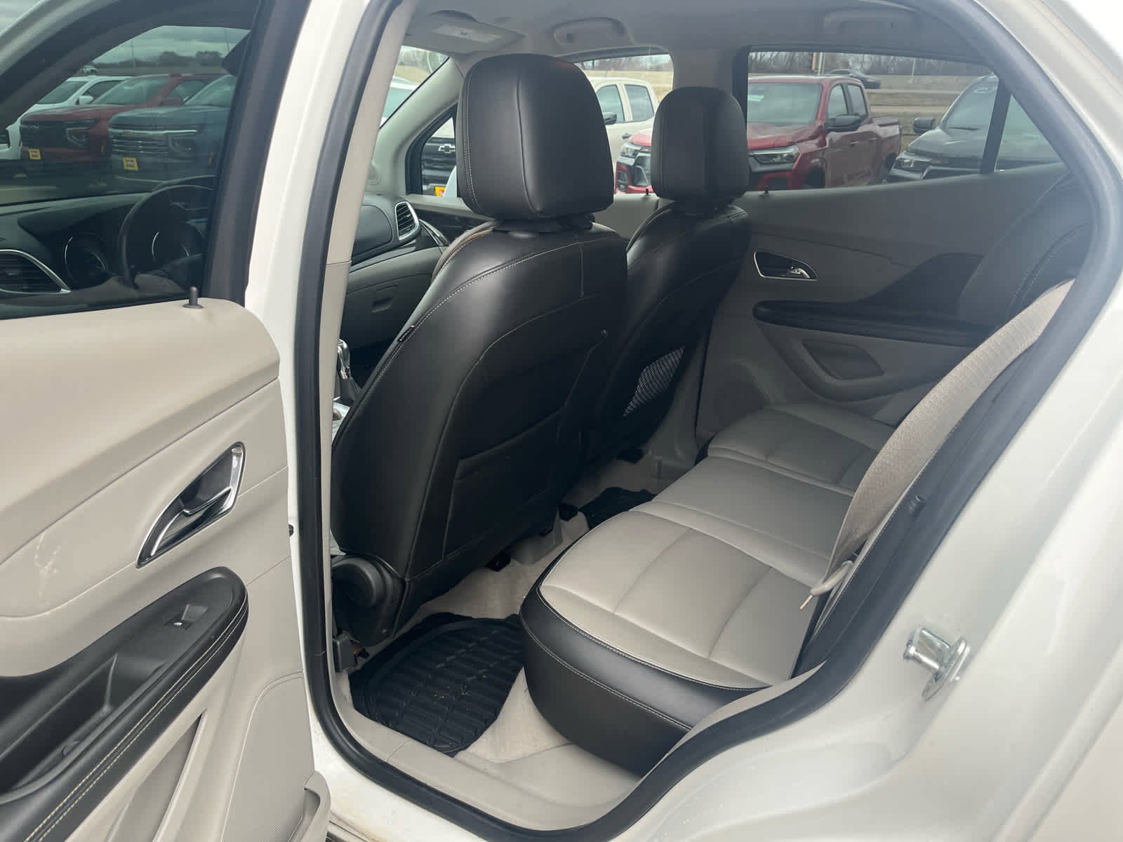 Used 2013 Buick Encore Leather image 9