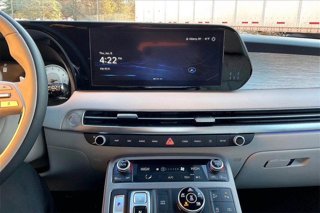 Used 2024 Hyundai Palisade Calligraphy image 15