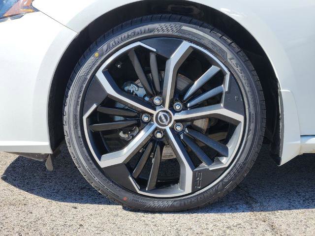 Certified 2023 Nissan Altima 2.5 SR w/ SR Premium Package image 7