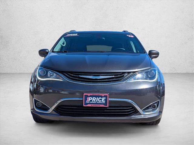 Used 2018 Chrysler Pacifica Touring-L video 2