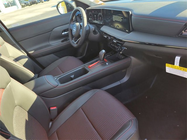 New 2026 Nissan Kicks SR w/ Cold Weather Package image 20