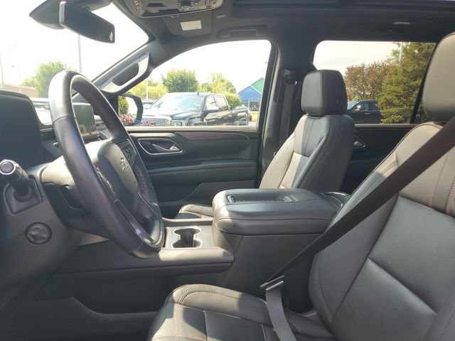 Certified 2022 Chevrolet Suburban RST w/ Luxury Package AWD/4WD image 17