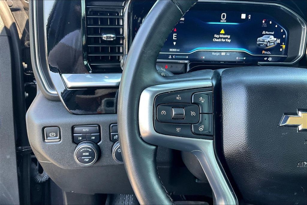 Used 2023 Chevrolet Silverado 1500 LT AWD/4WD image 13