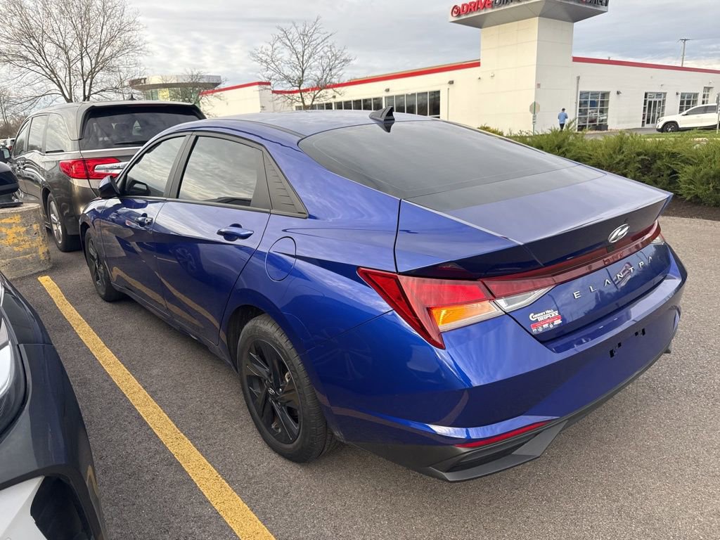 Used 2022 Hyundai Elantra SEL image 4