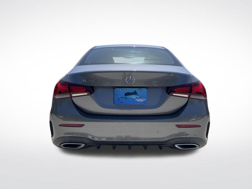 Used 2021 Mercedes-Benz A 220 image 7