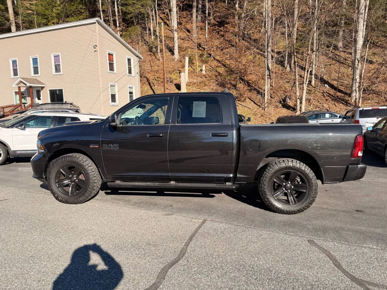 Used 2017 RAM 1500 Sport w/ Quick Order Package 26Q Night AWD/4WD image 7