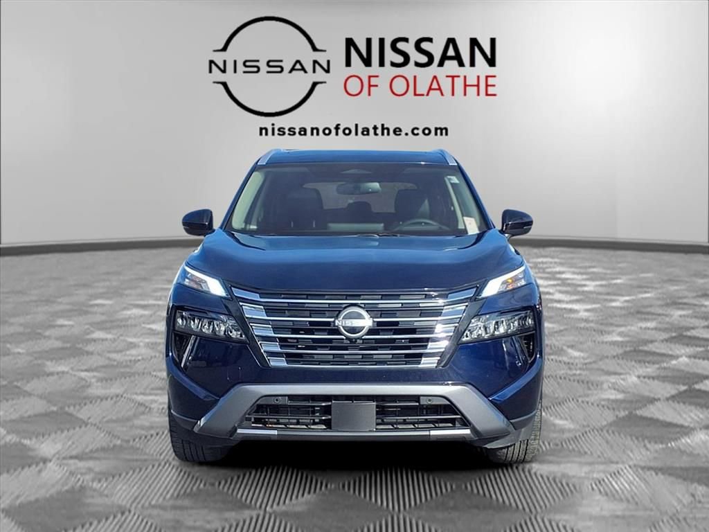 Certified 2025 Nissan Rogue SL w/ Tech Package image 32