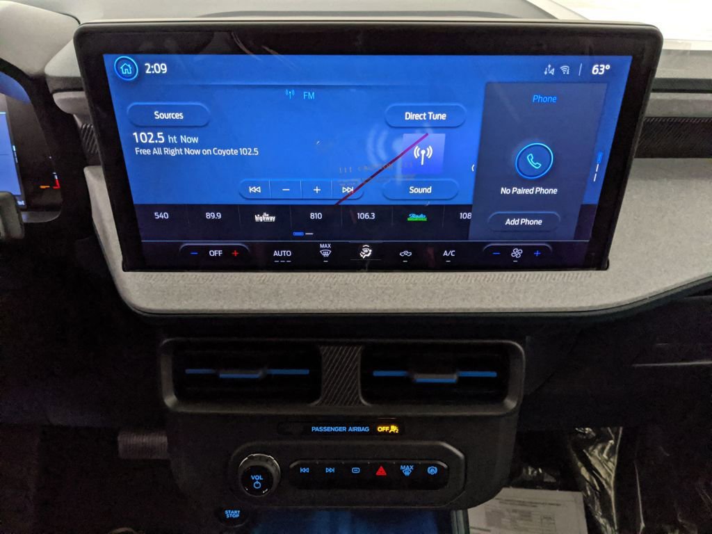 New 2026 Ford Maverick XLT image 3