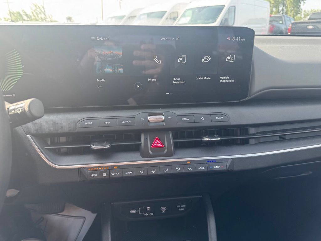Used 2025 Kia K4 FWD image 18