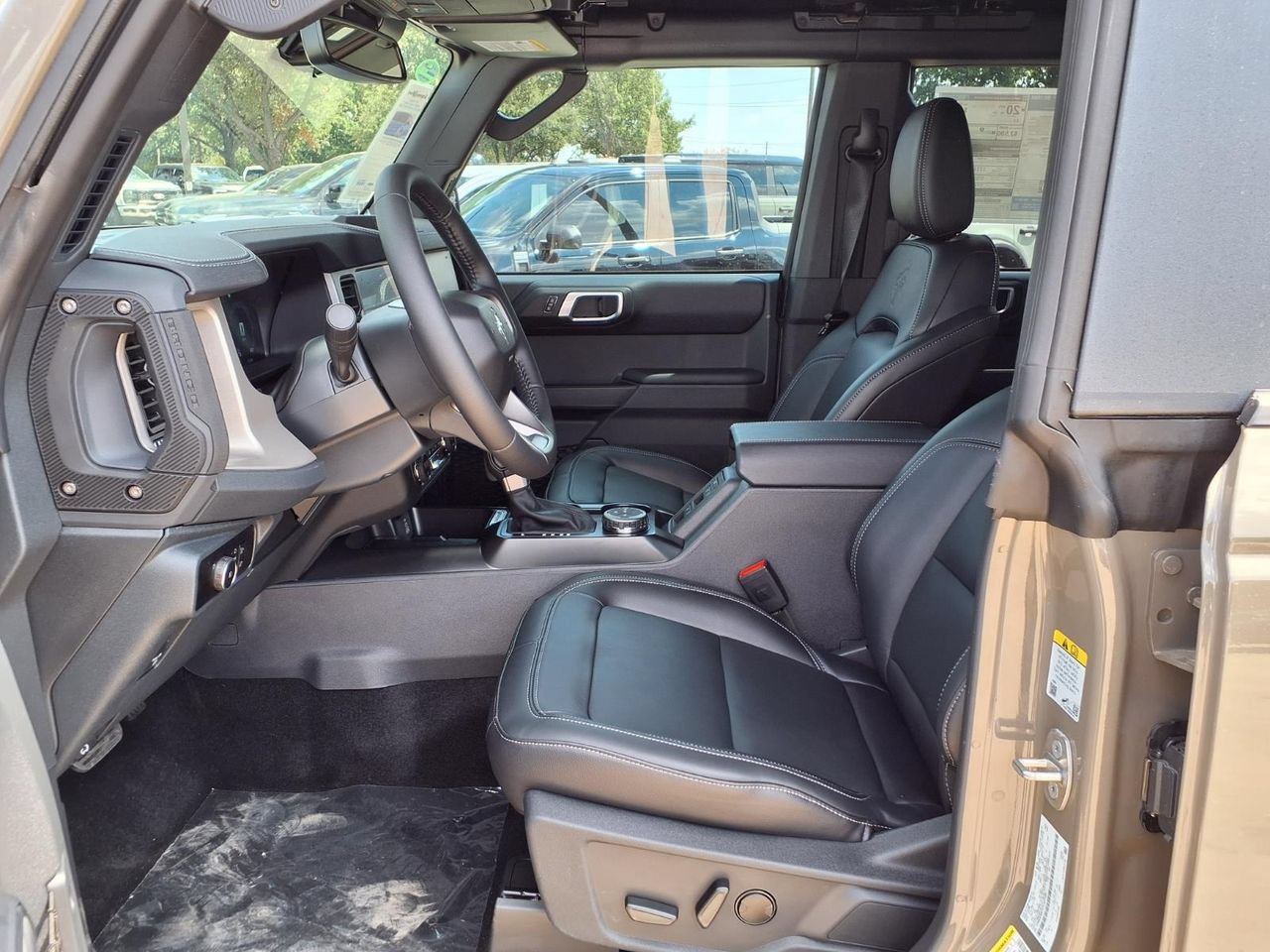 New 2026 Ford Bronco Outer Banks AWD/4WD image 19