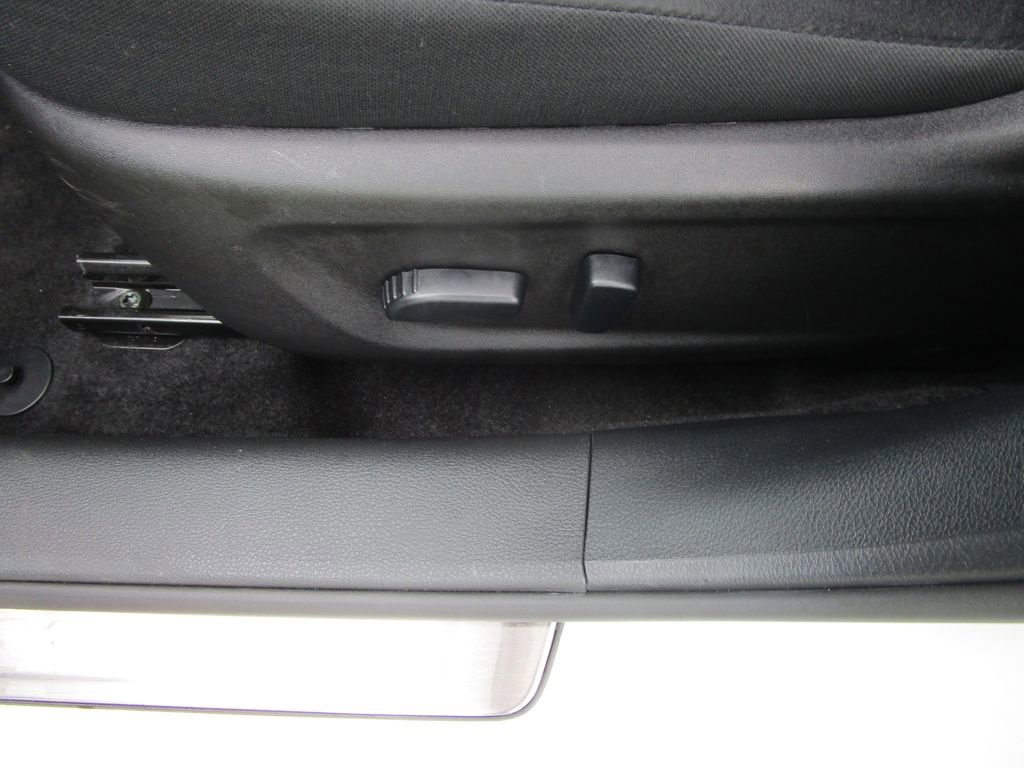 Used 2025 Nissan Altima 2.5 SV w/ SV Special Edition Package image 18