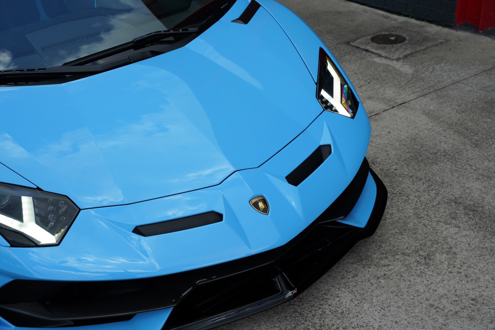 Used 2021 Lamborghini Aventador SVJ AWD/4WD image 26
