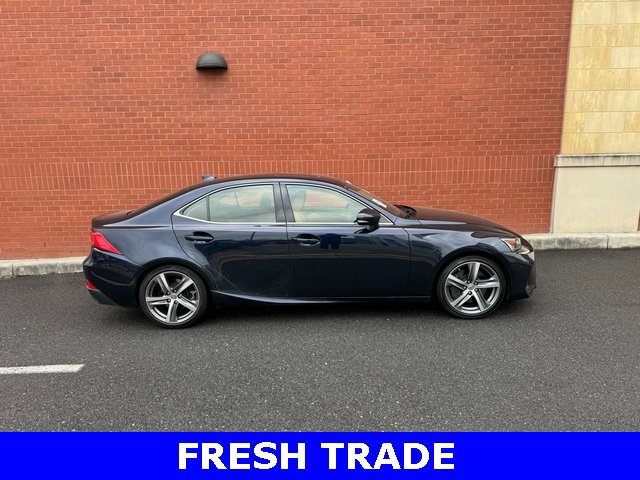 Used 2019 Lexus IS 300 AWD image 2