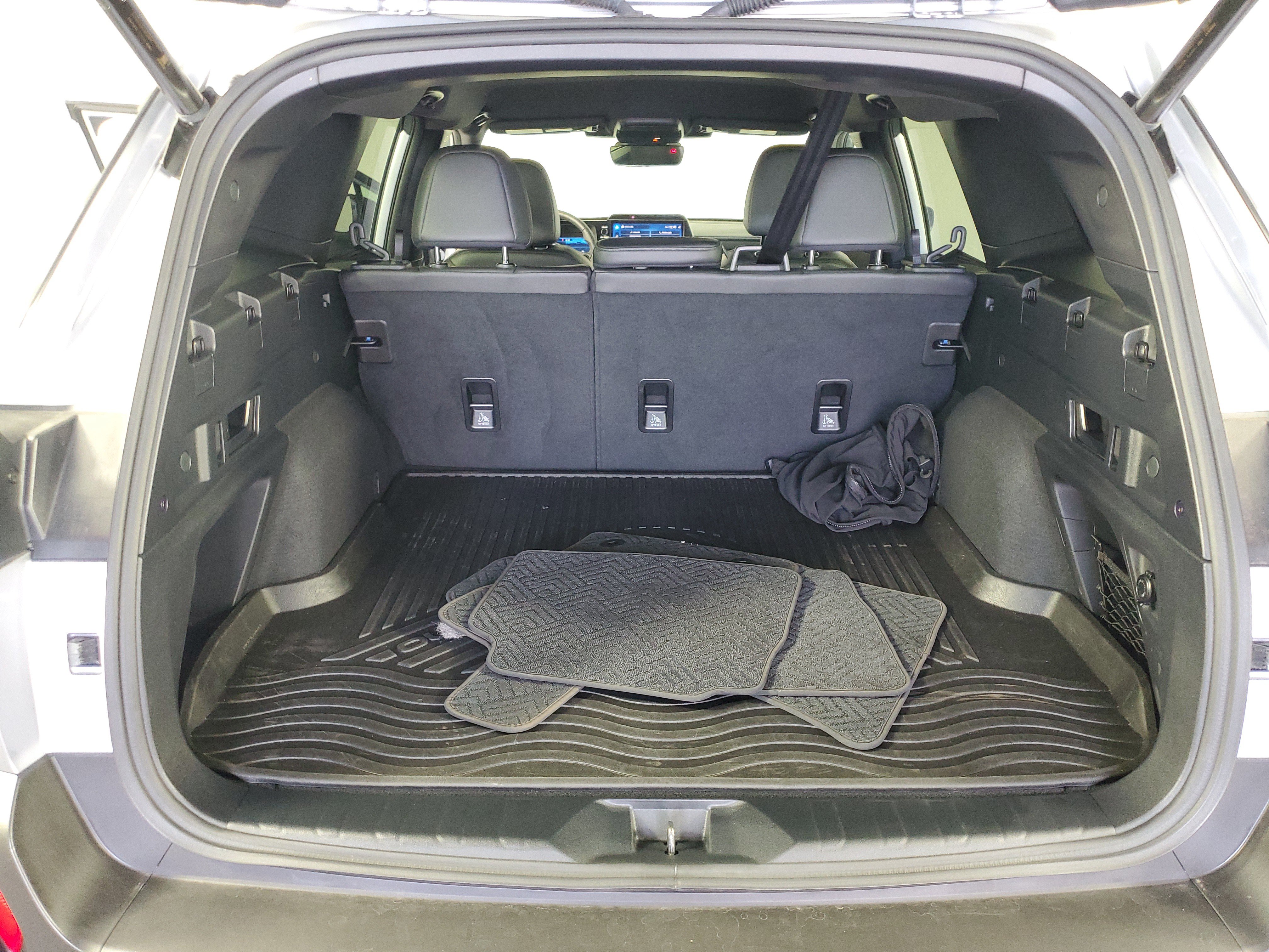 Used 2026 Subaru Outback Premium AWD/4WD image 31