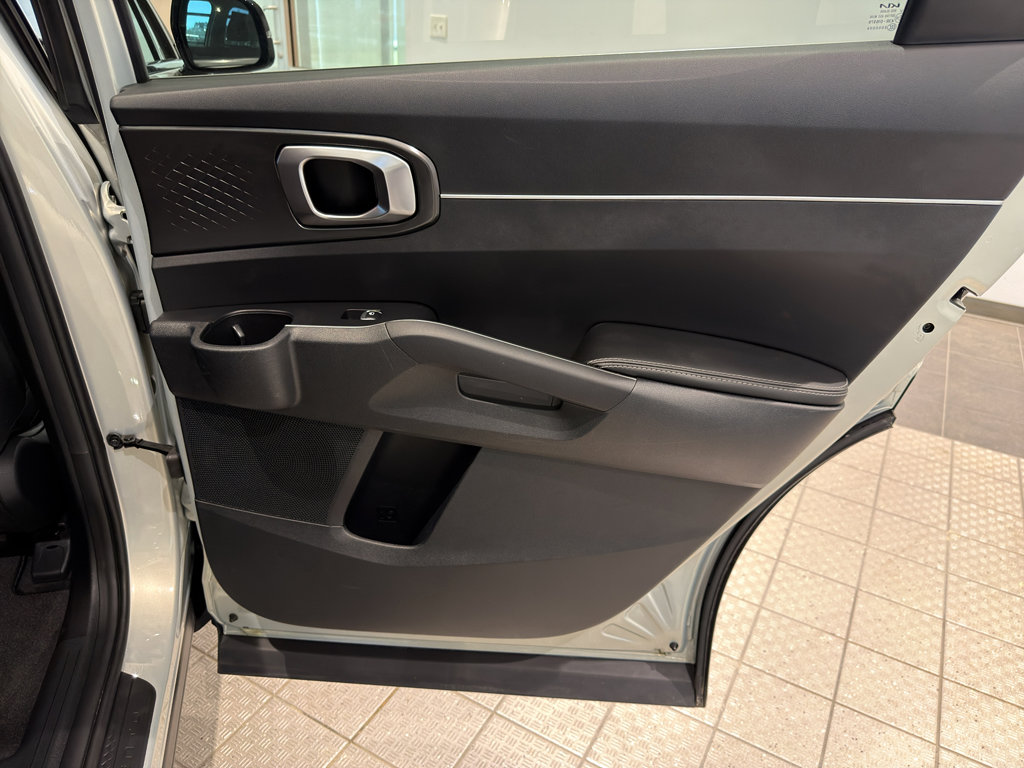 New 2026 Kia Sorento LX image 22