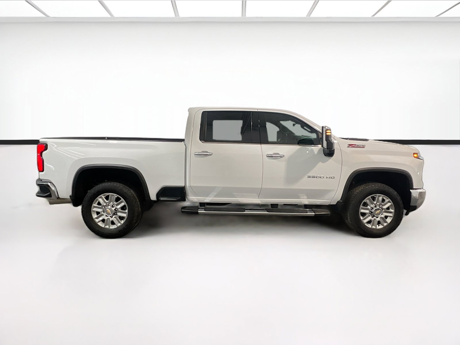 Used 2024 Chevrolet Silverado 3500 LTZ AWD/4WD image 24