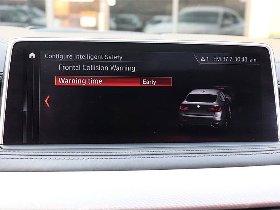 Used 2019 BMW X6 xDrive50i w/ M Sport Package AWD/4WD image 31
