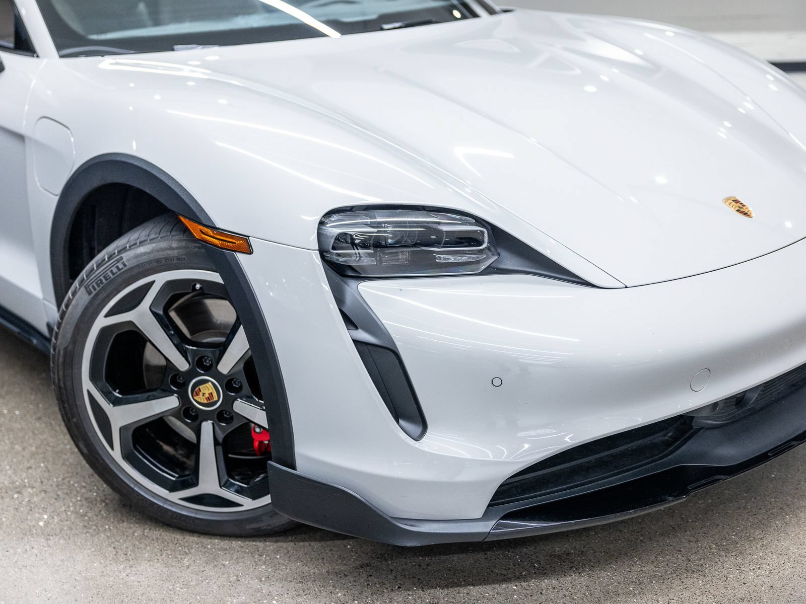 Certified 2024 Porsche Taycan 4S AWD/4WD image 16