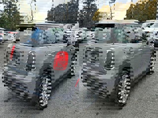 Used 2022 MINI Cooper 4-Door Hardtop image 7