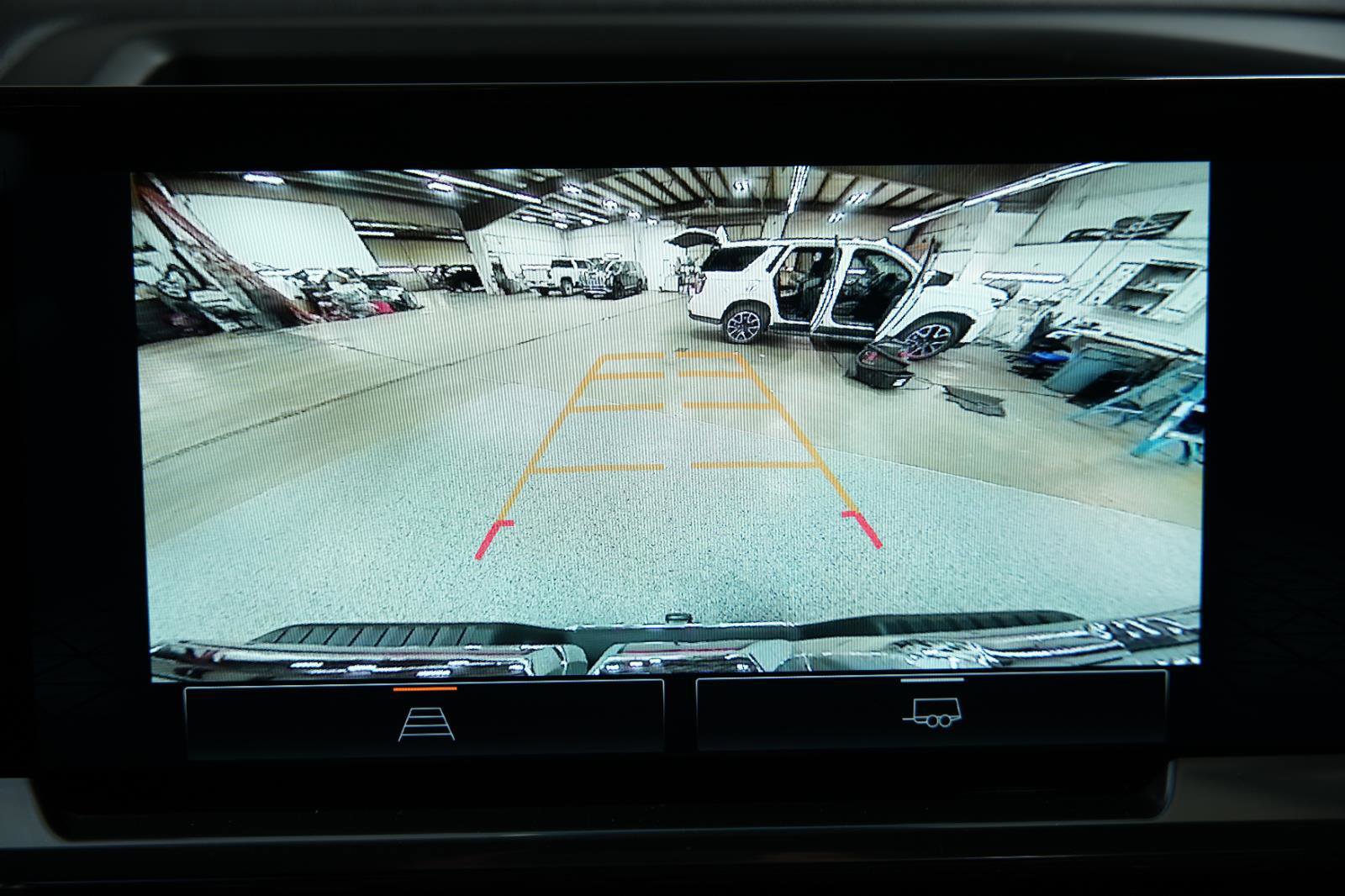 Used 2025 GMC Sierra 1500 SLT image 36