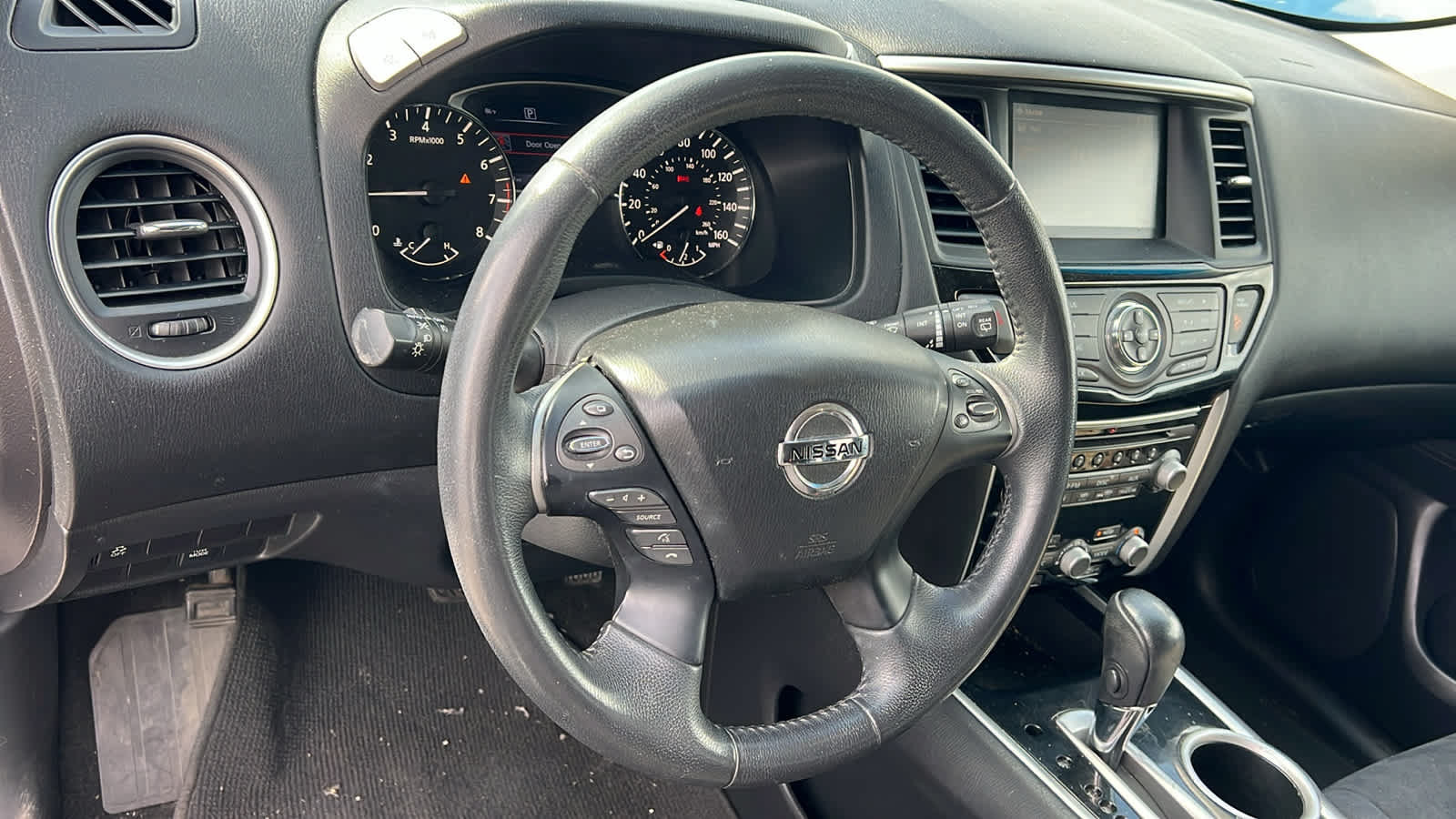 Used 2016 Nissan Pathfinder SV FWD image 10