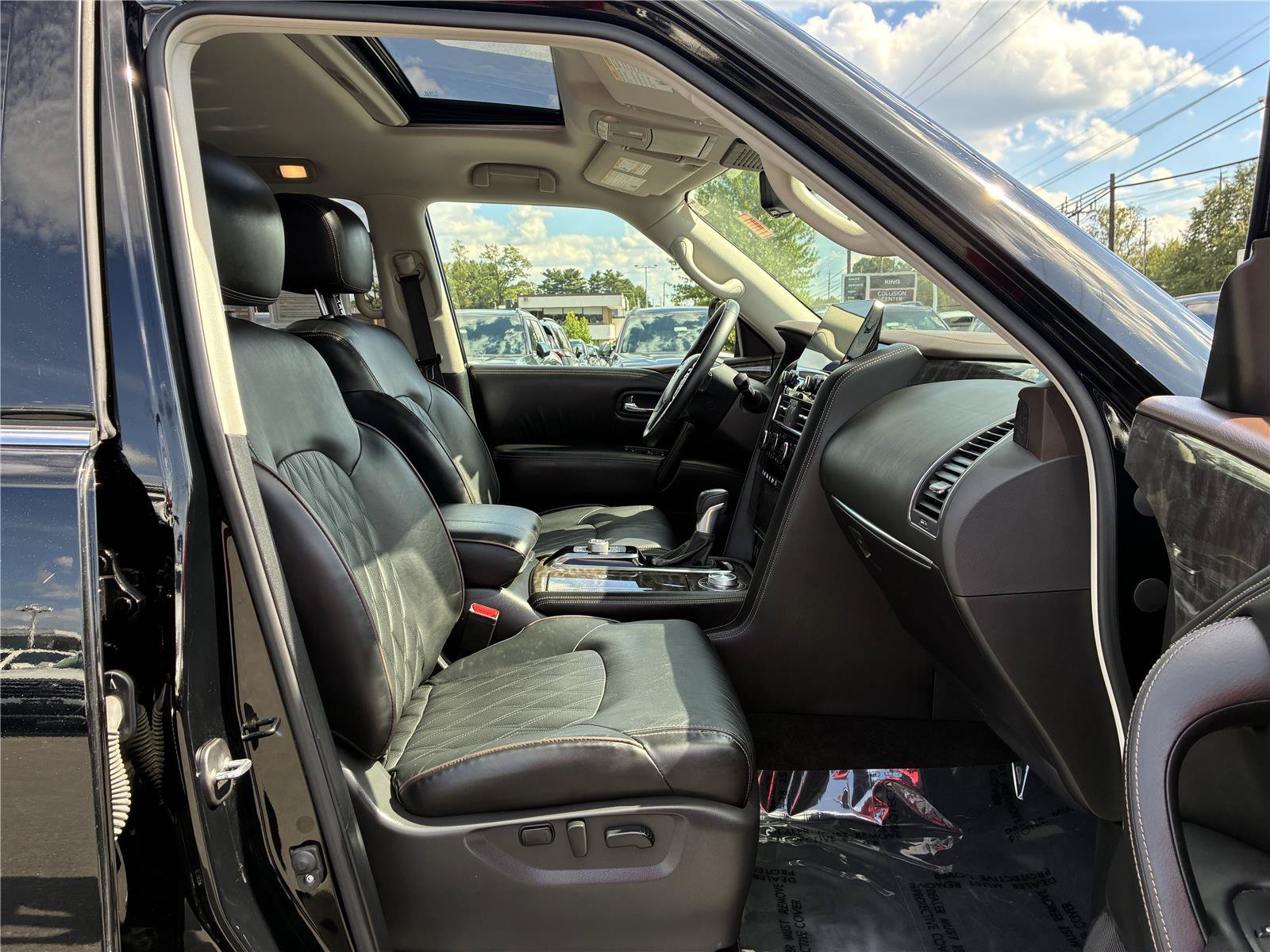 Used 2021 Nissan Armada Platinum w/ Captain's Chairs Package AWD/4WD image 14