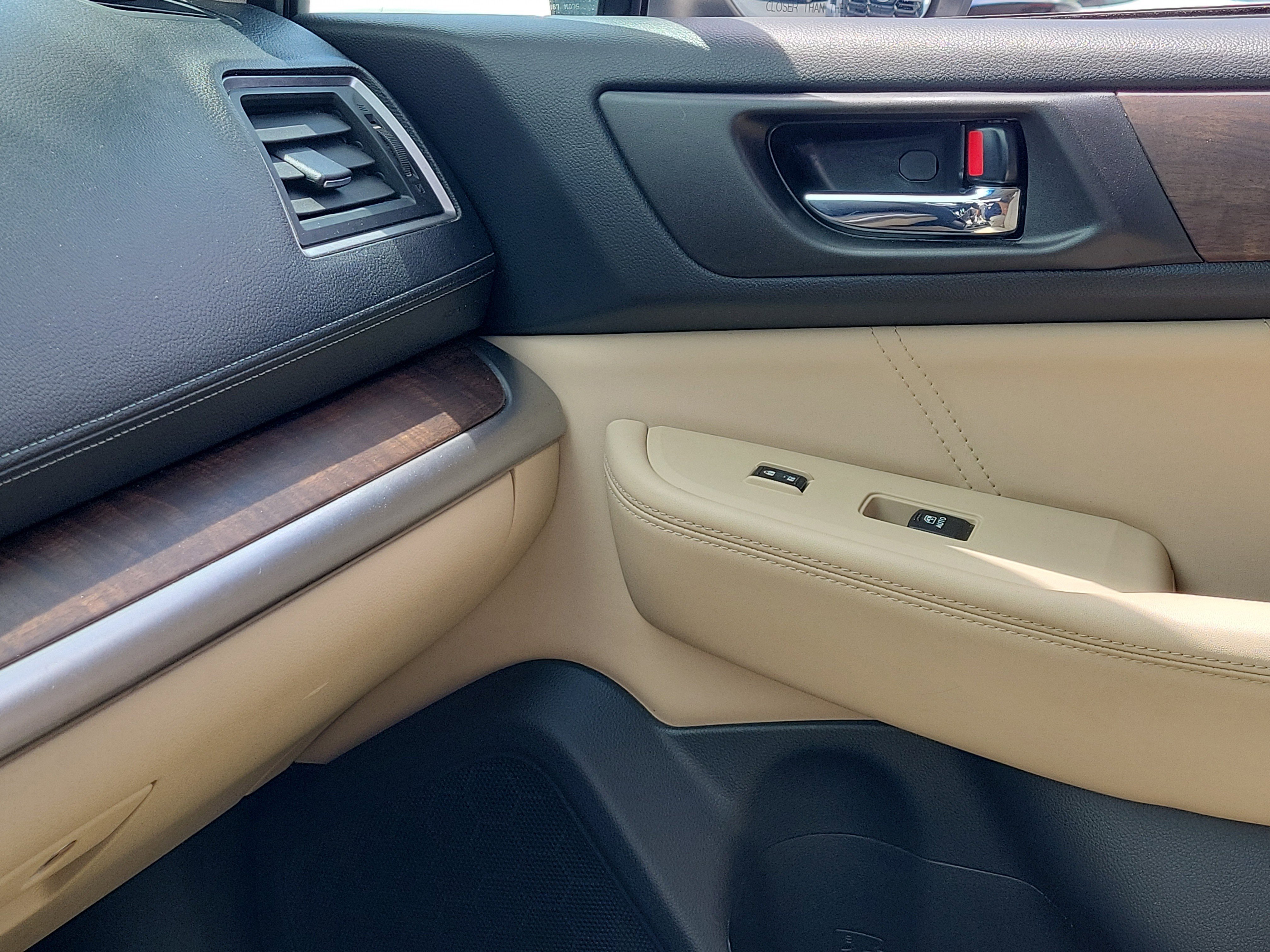 Used 2018 Subaru Outback 2.5i Limited AWD/4WD image 28