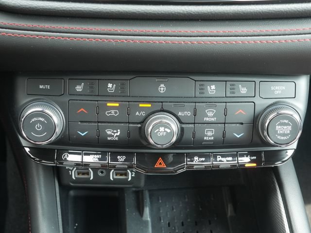 Used 2025 Dodge Durango GT AWD/4WD image 26