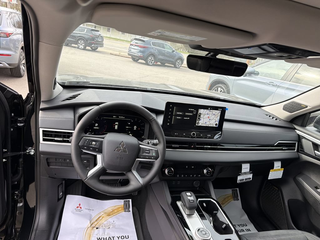 New 2026 Mitsubishi Outlander SE AWD/4WD image 14