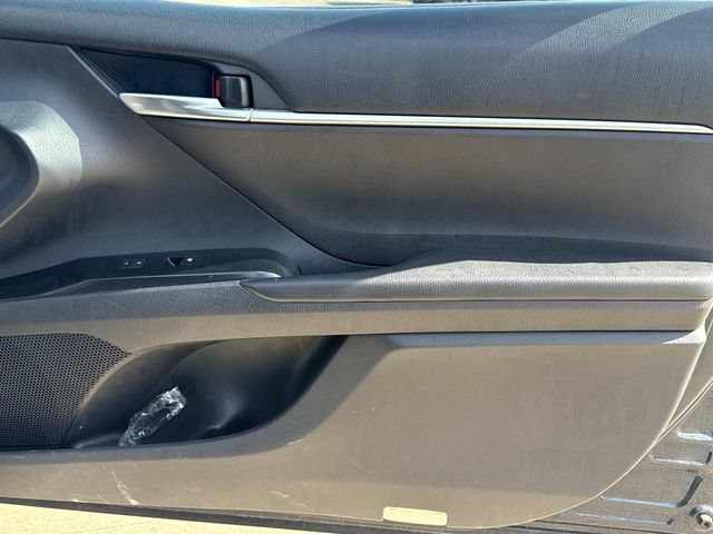 Used 2018 Toyota Camry SE w/ Audio Package FWD image 19