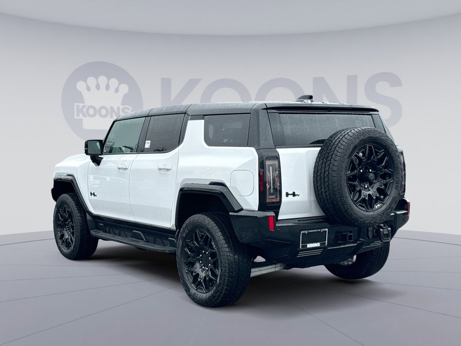 New 2026 GMC Hummer EV SUV w/ LPO, Illumination Package image 4
