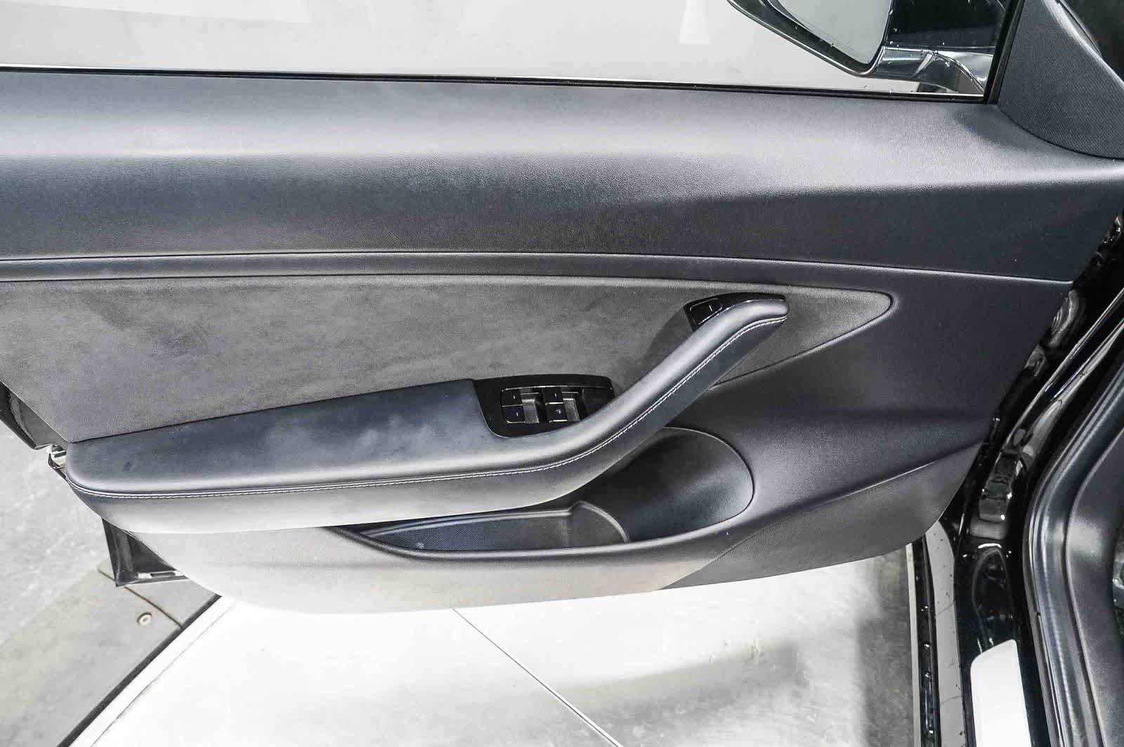 Used 2018 Tesla Model 3 Long Range AWD/4WD image 21