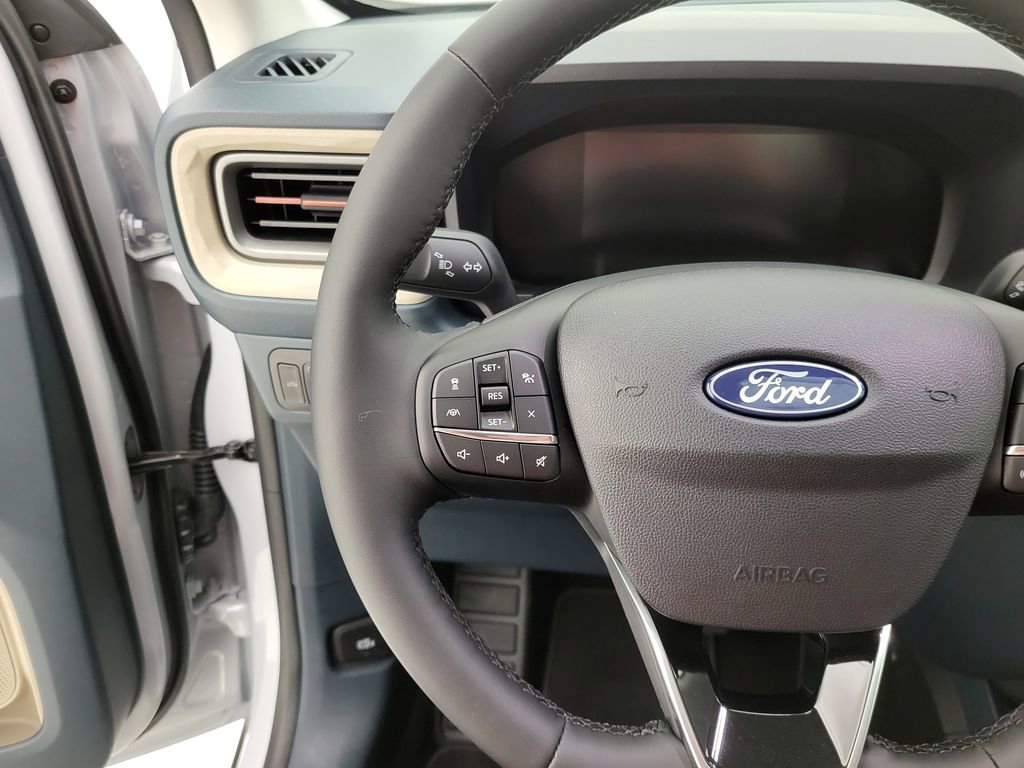 Used 2025 Ford Maverick Lariat w/ 4K Tow Package image 5