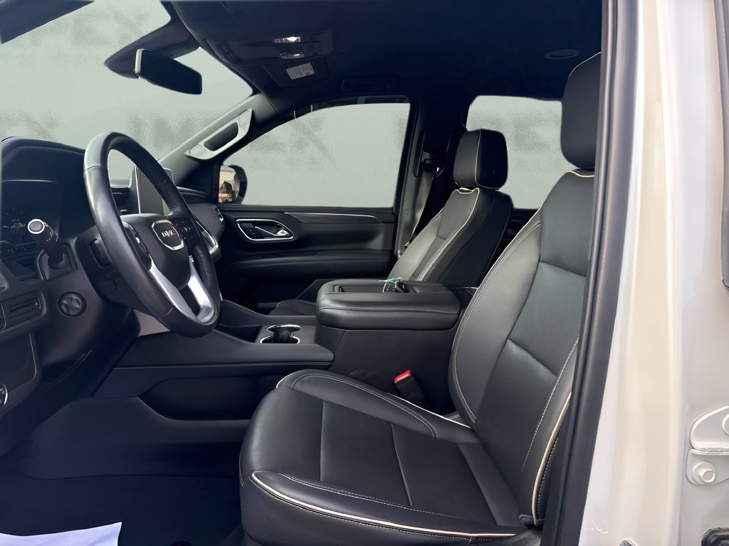 Used 2022 GMC Yukon SLT w/ SLT Luxury Package AWD/4WD image 9