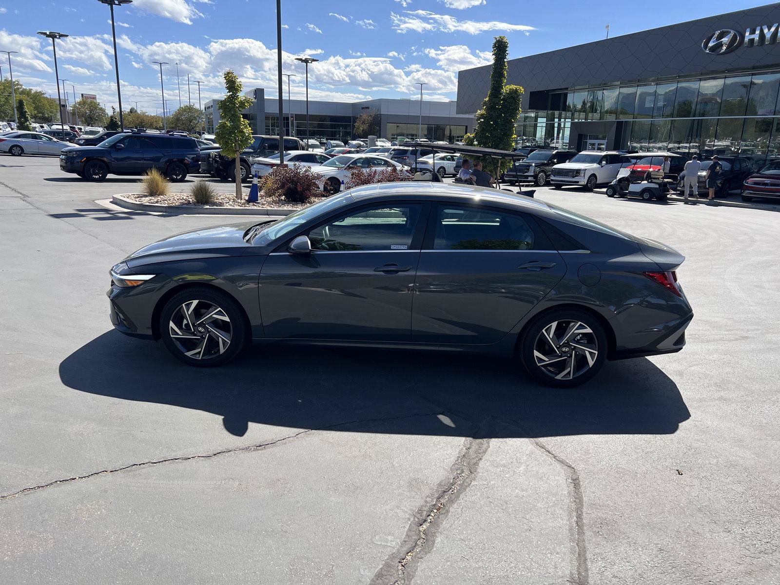 Certified 2026 Hyundai Elantra Limited FWD image 21