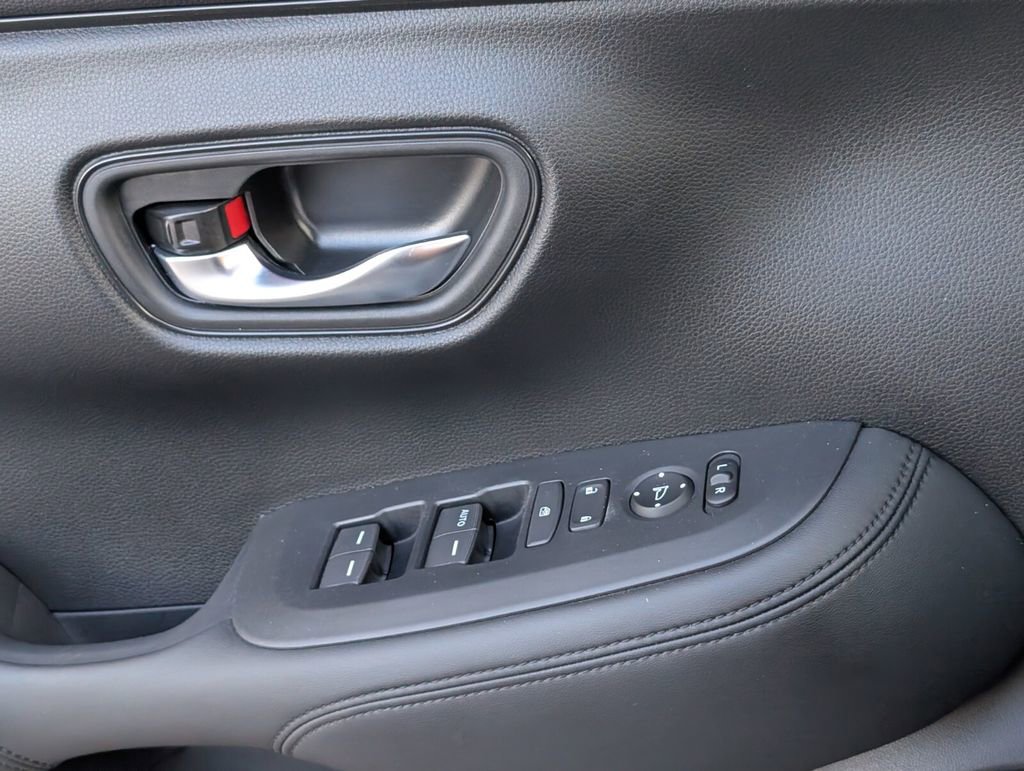 Used 2023 Honda HR-V LX image 26
