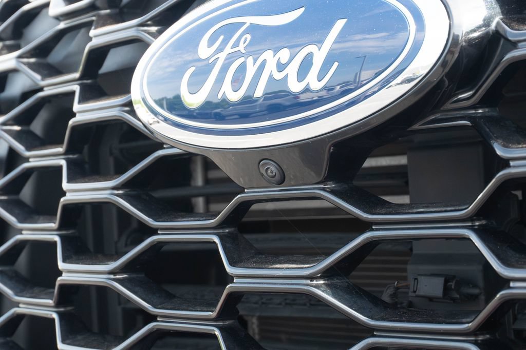 Used 2025 Ford Explorer ST-Line w/ Premium Package RWD image 7