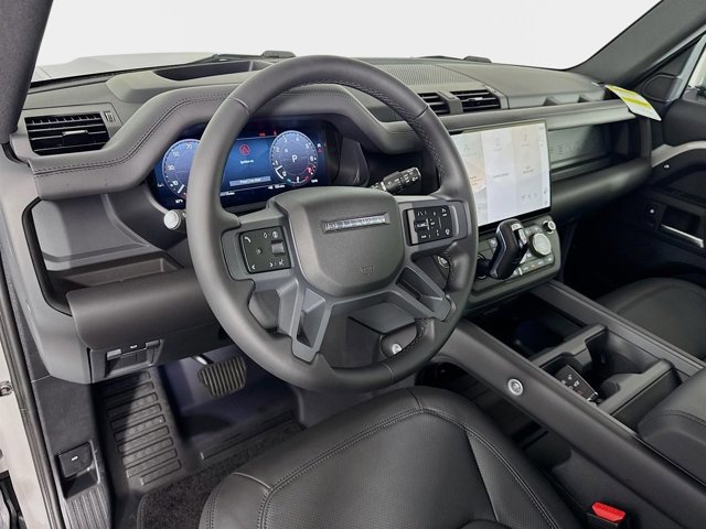 Used 2026 Land Rover Defender 130 X-Dynamic SE image 9