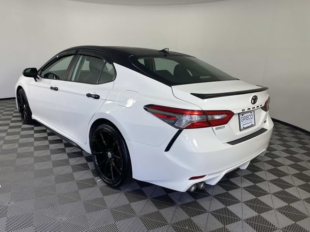 Used 2019 Toyota Camry SE FWD image 6