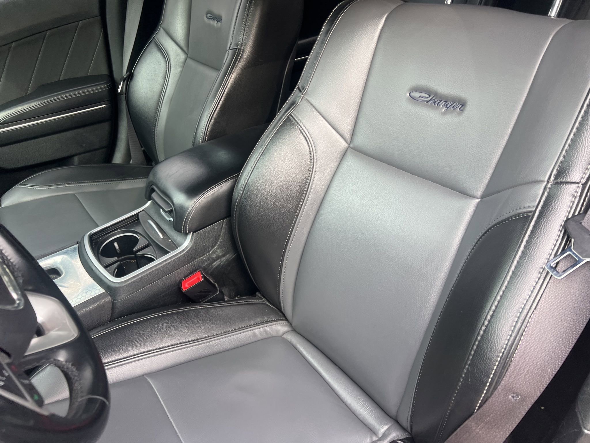 Used 2016 Dodge Charger R/T image 12