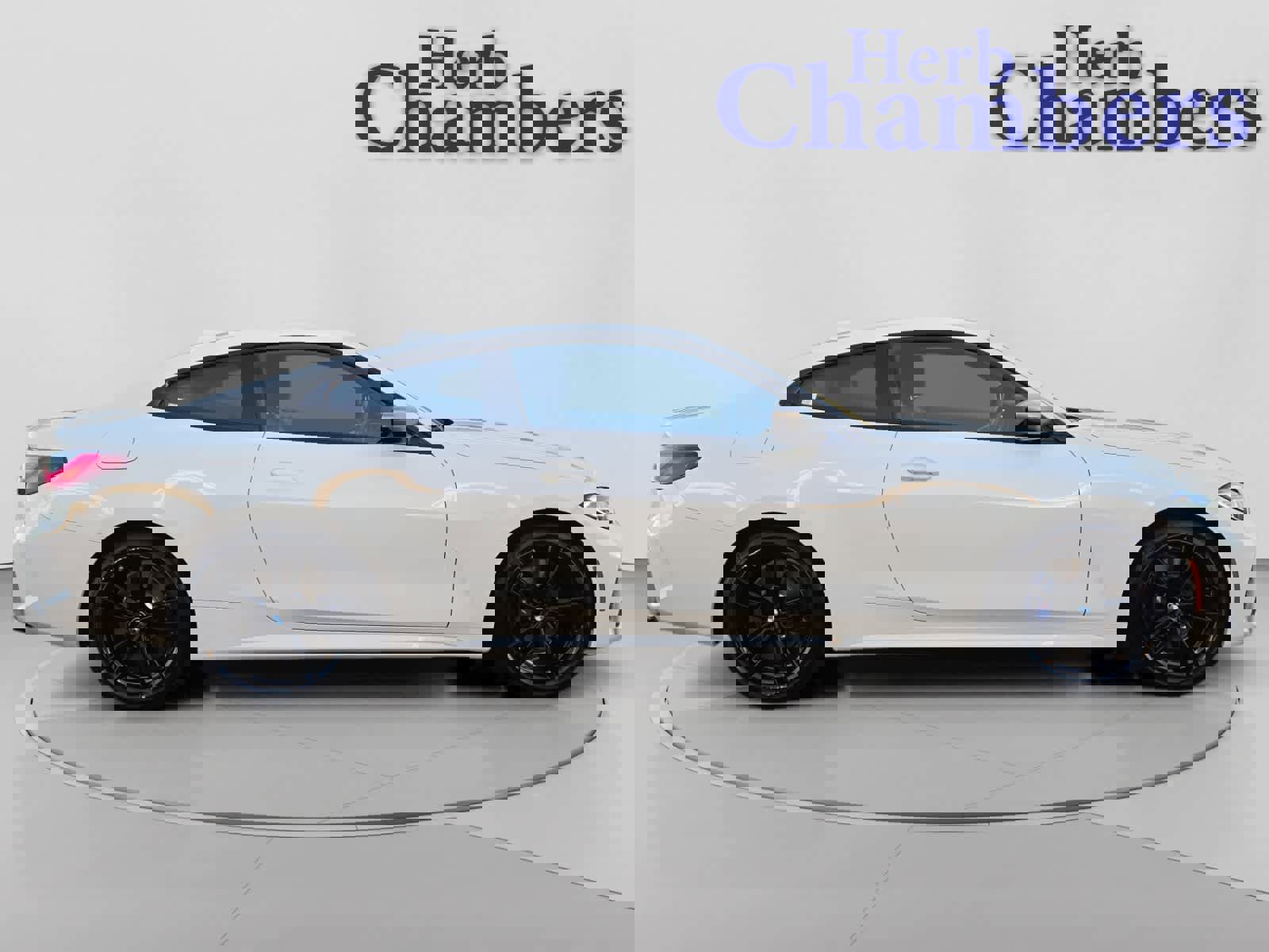 Used 2023 BMW 440i xDrive Coupe w/ Premium Package image 11