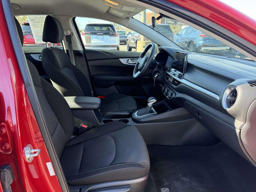 Used 2024 Kia Forte LXS image 11