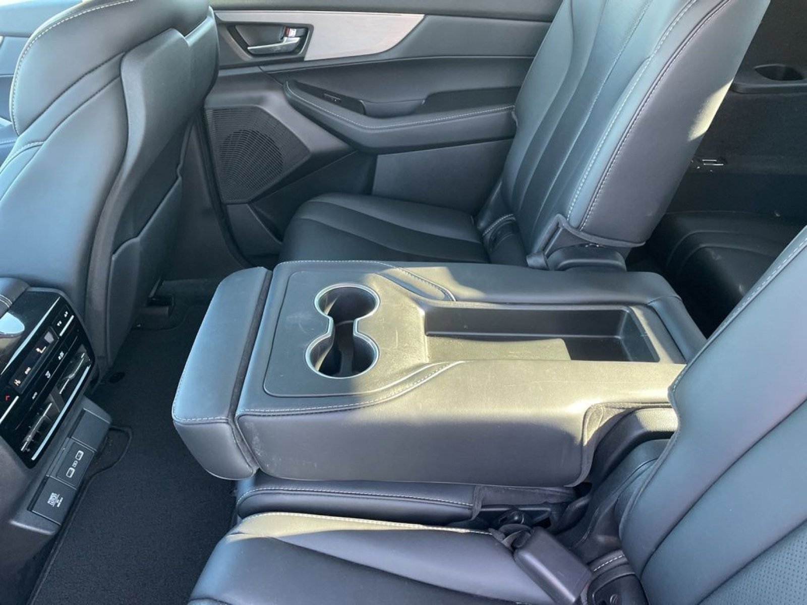 Used 2023 Acura MDX w/ Technology Package image 22