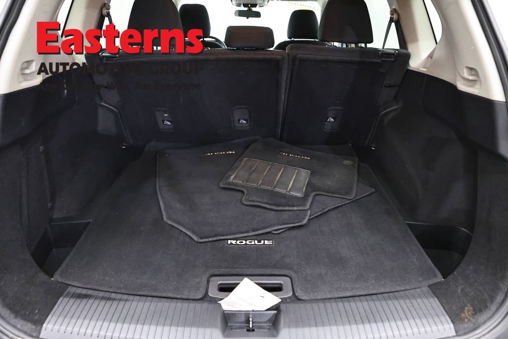 Used 2023 Nissan Rogue S AWD/4WD image 9