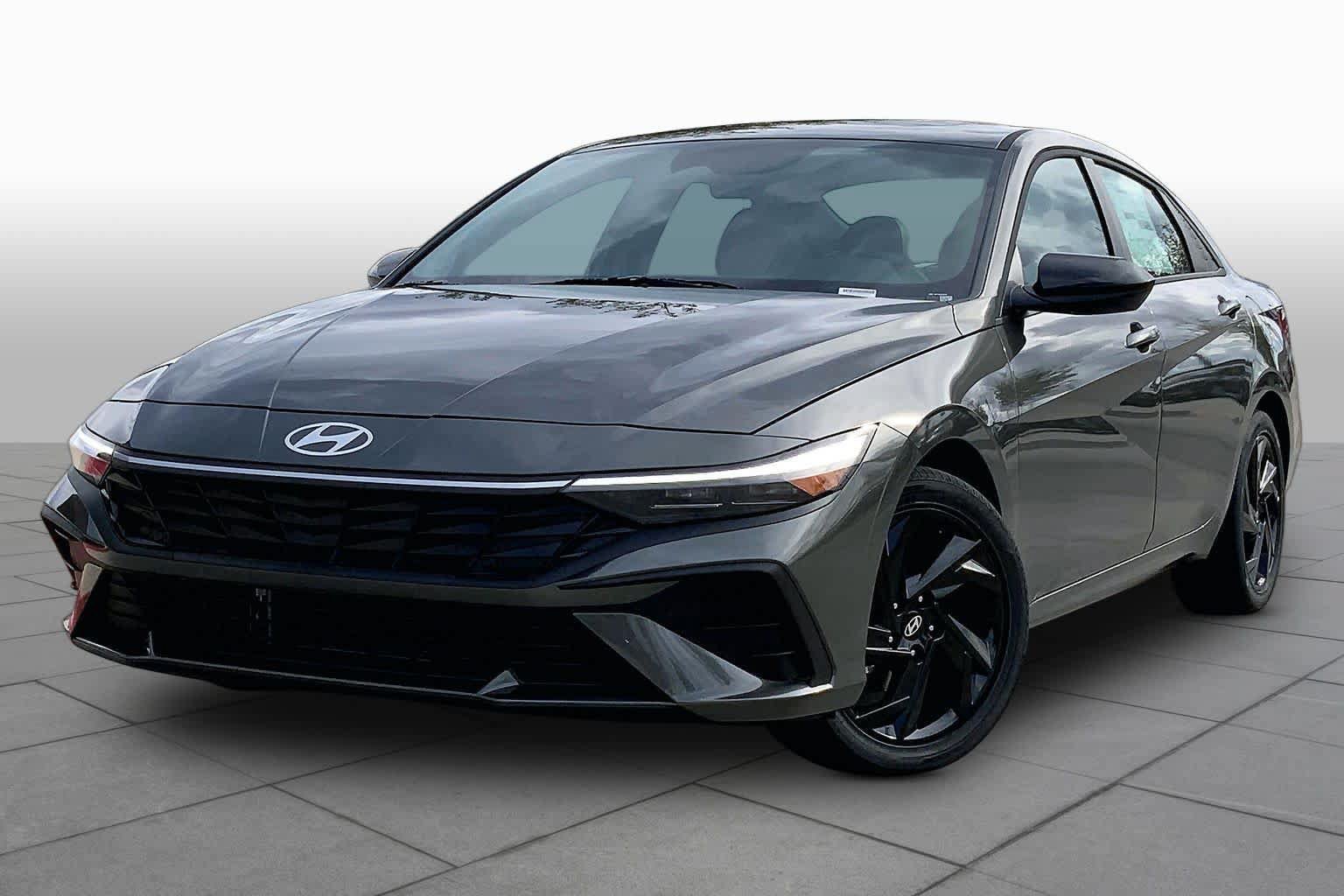 New 2026 Hyundai Elantra Hybrid FWD image 1