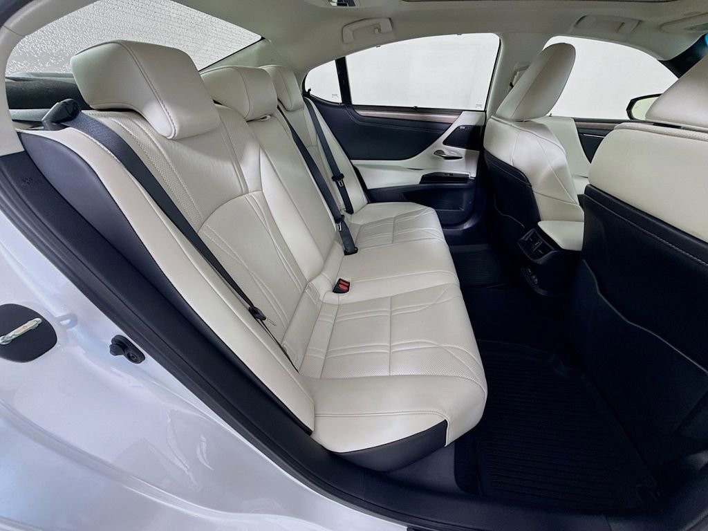 Certified 2024 Lexus ES 350 Ultra Luxury w/ Accessory Package (Z2) FWD image 29