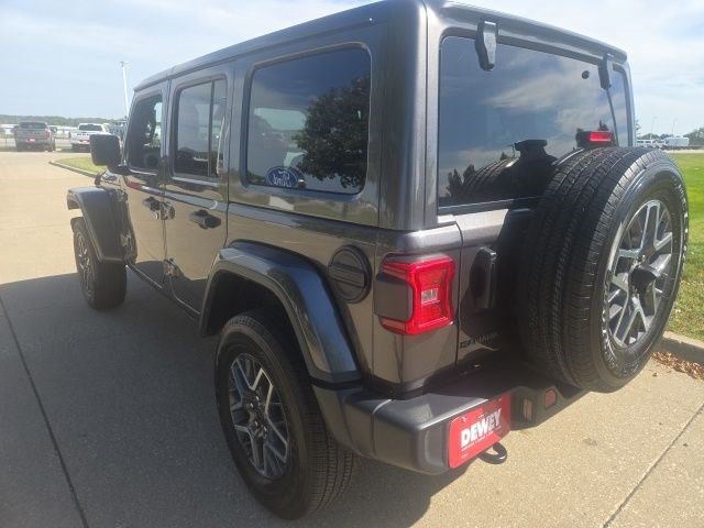 Certified 2025 Jeep Wrangler Unlimited Sahara AWD/4WD image 20