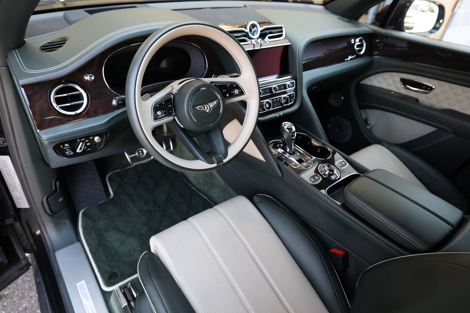 Certified 2022 Bentley Bentayga Speed AWD/4WD image 18
