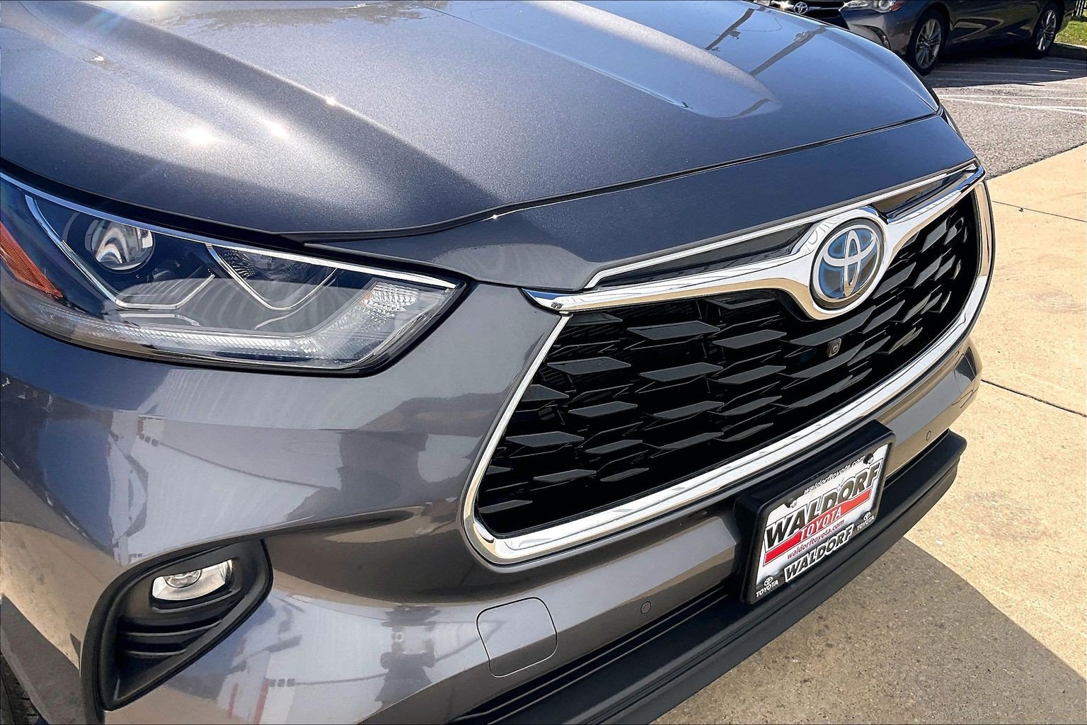 Used 2023 Toyota Highlander Limited AWD/4WD image 35