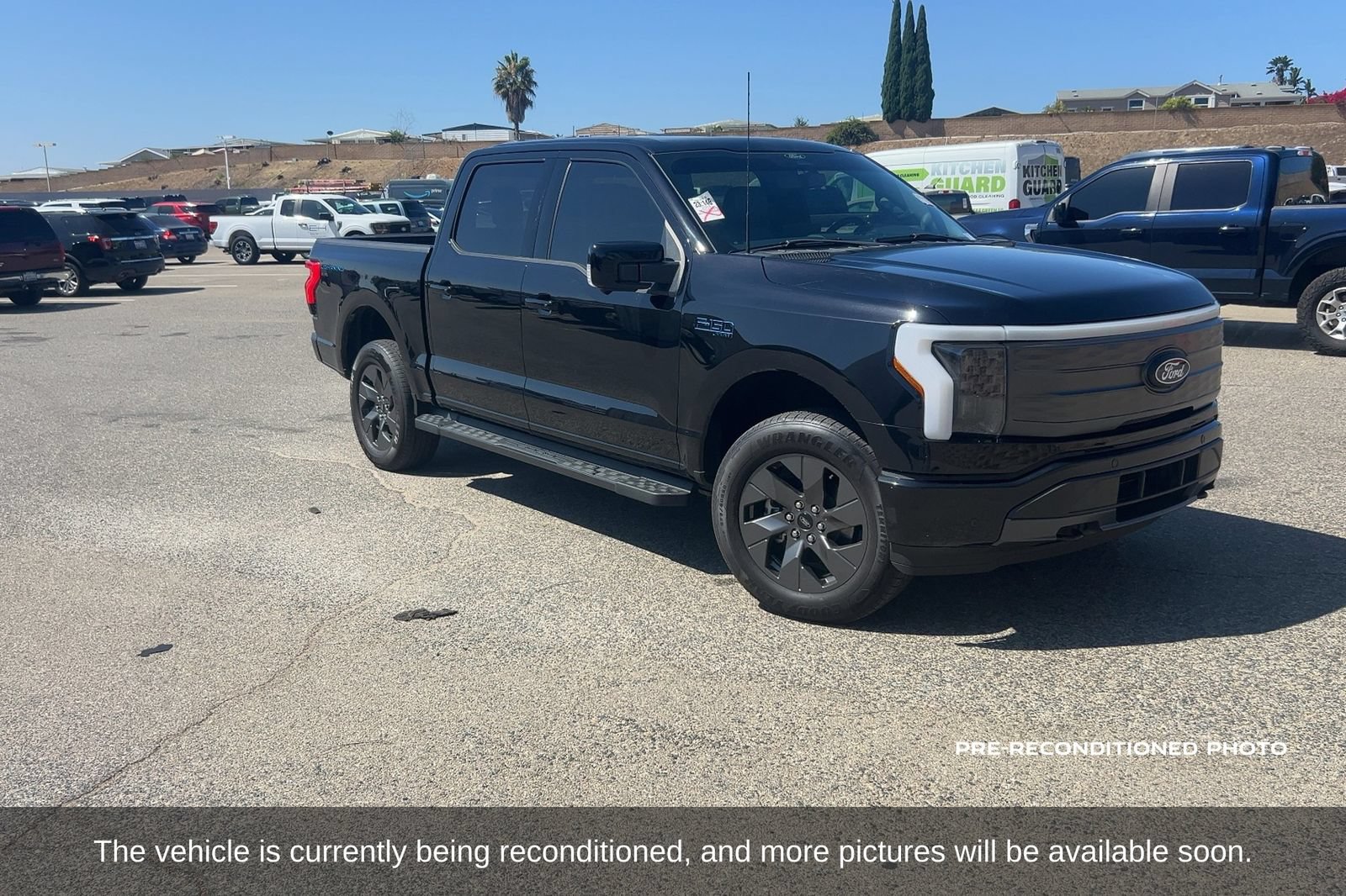 Used 2024 Ford F150 Lightning Lariat AWD/4WD image 3